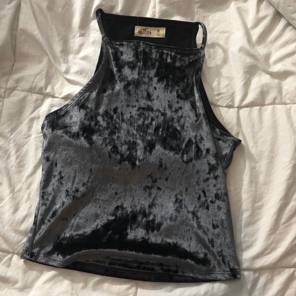 Cropped velvet tank-top with a built in undershirt